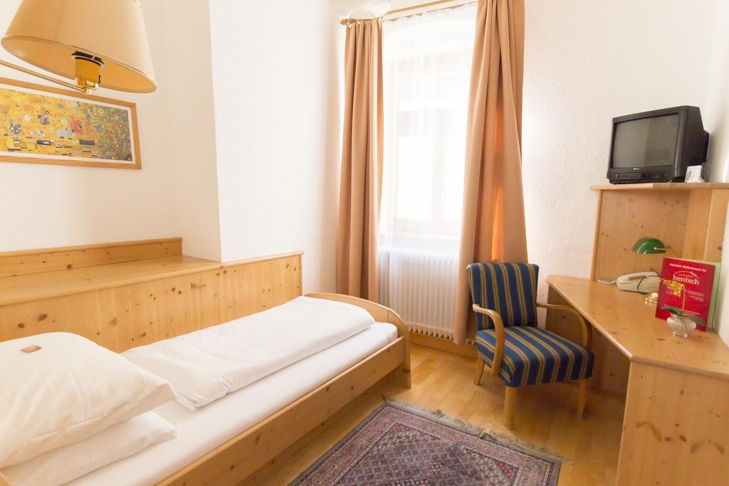 Gasthof Hentsch Hotel Weitra Exterior foto